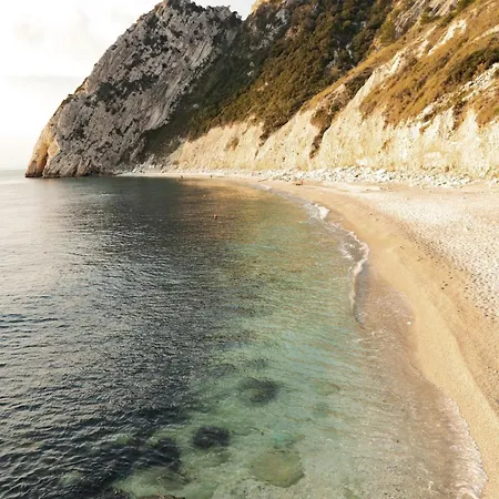 L'oasi Del Conero - Casa Con Giardino Ancona